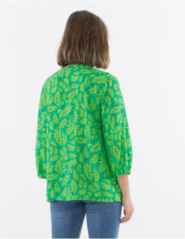 Blusa viscosa con botones mangas 3/4 estampado...