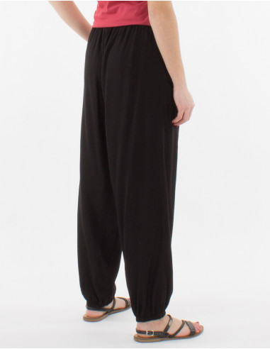 Pantalon viscosa liso con bolsillos bajo con...