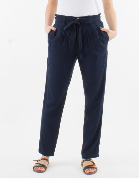 Pantalon 70% viscosa 30% lino con pliegue en la cintura
