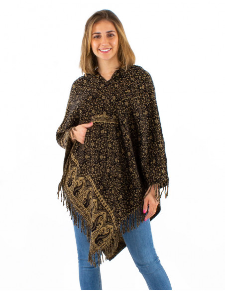 Poncho acrilico jacquard con  capucha pequeñas flores