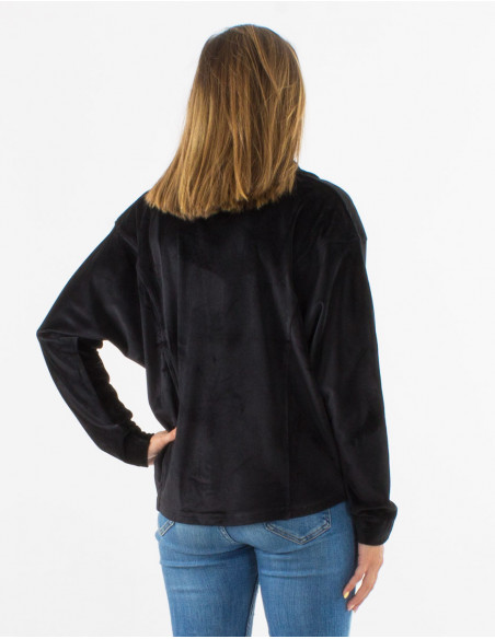 Blusa malla 95% poliester 5% elastano con botones terciopelo ras