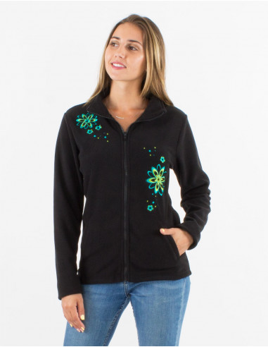 Chaqueta malla poliester polar cuello bordado flor