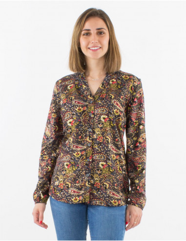 Blusa poliester con botones mangas largas...