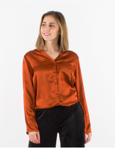Blusa poliester satin con botones