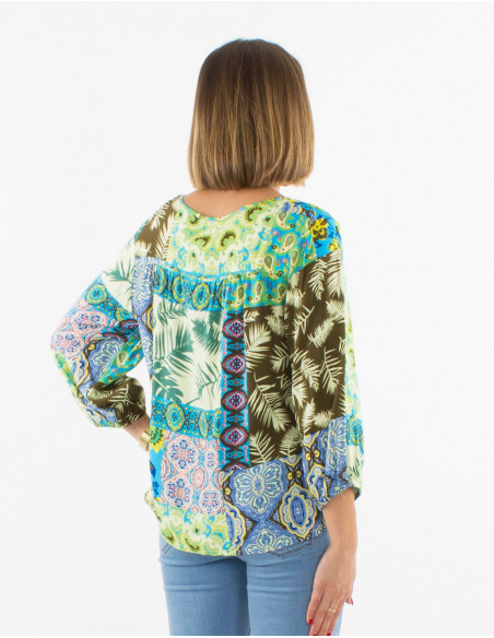 Blusa viscosa mangas 3/4 estampado fantasia
