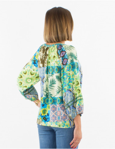 Blusa viscosa con botones mangas 3/4  estampado...
