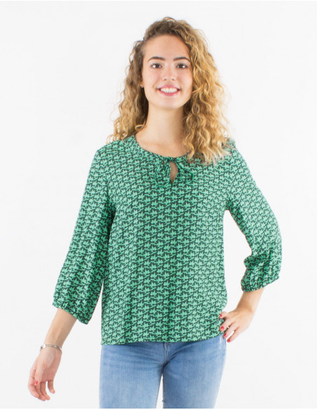 Blusa viscosa mangas 3/4  estampado arabesque