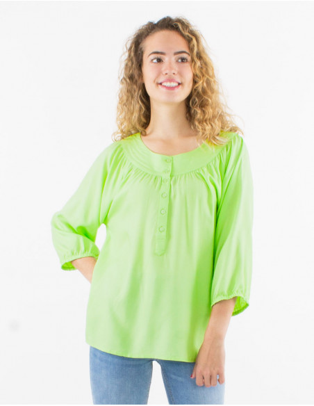 Blusa viscosa lisa  mangas 3/4