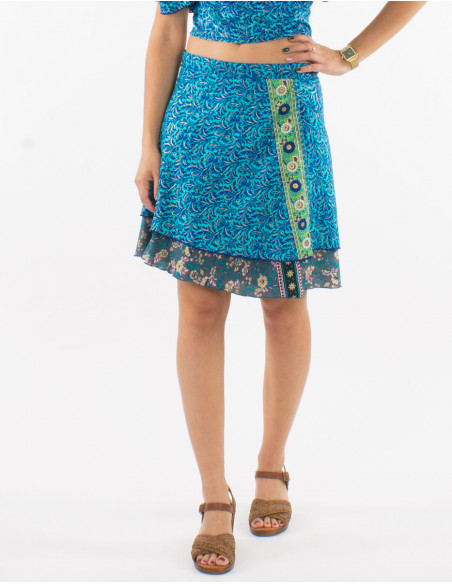 Falda corta poliester cruzada sari estampado dorada