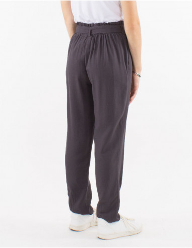 Pantalon 70% viscosa 30% lino con pliegue en la...