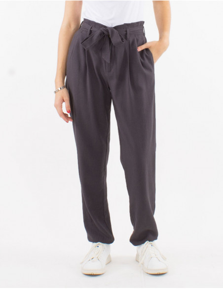 Pantalon 70% viscosa 30% lino con pliegue en la cintura