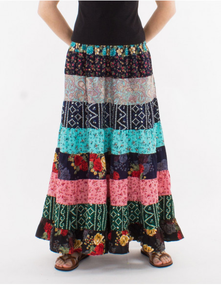 Falda larga de poliéster con volantes estampados