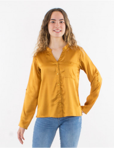 Blusa poliester satin con botones