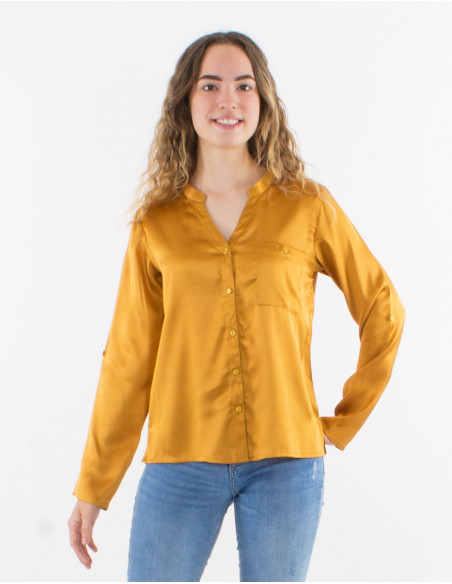 Blusa poliester satin con botones