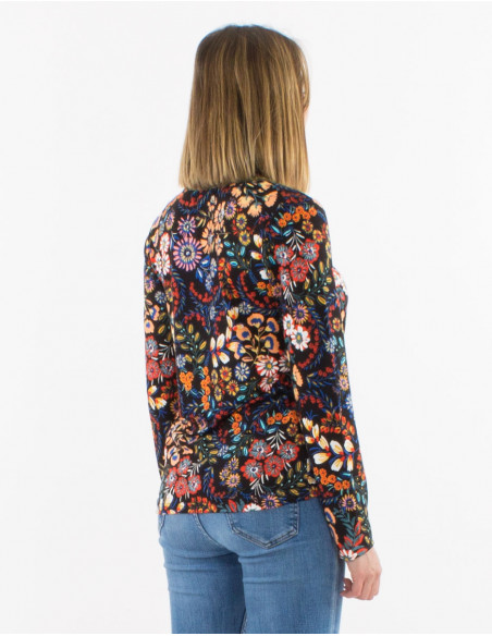 Blusa malla 95% poliester 5% elastano cuello v estampado peace