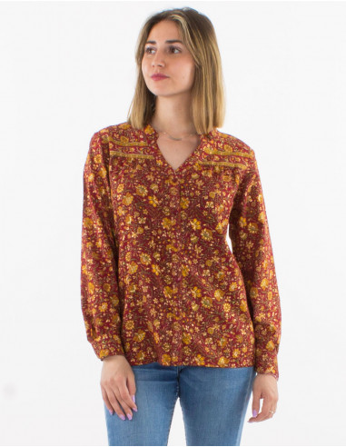 Blusa poliester con botones mangas largas...