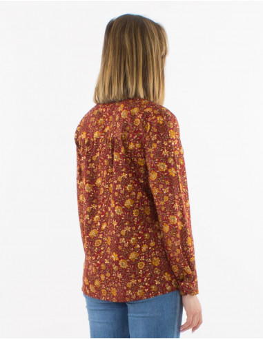 Blusa poliester con botones mangas largas...