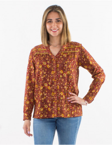 Blusa poliester con botones mangas largas...