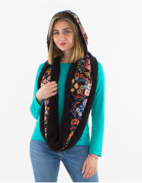 Bufanda malla 95% poliester 5% elastano con capucha doblada estampado peace