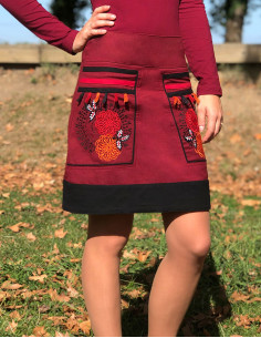 Falda algodón con bordados...