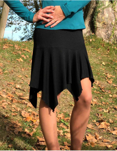 Falda malla 60% viscosa 35% poliéster 5% elastano 