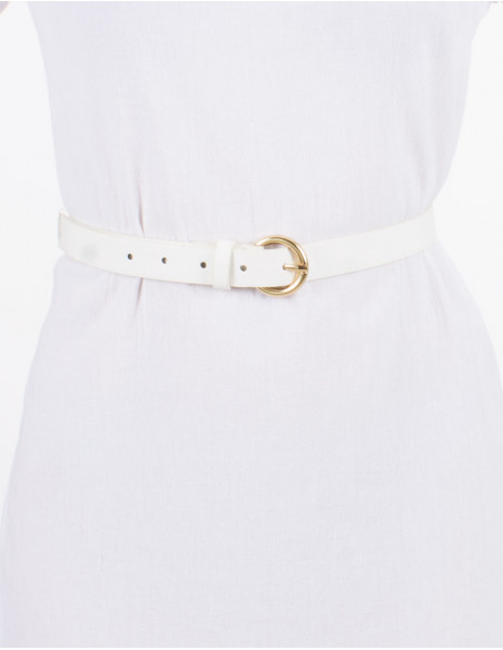 Cinturón liso de poliuretano con hebilla metálica