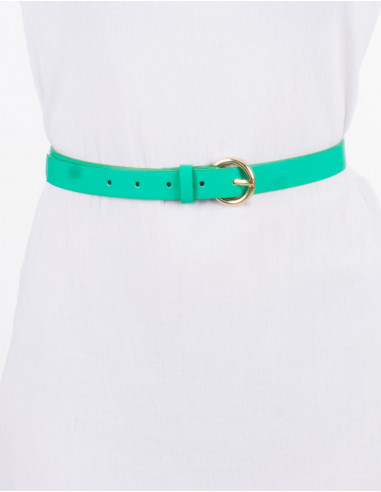 Cinturón liso de poliuretano con hebilla metálica