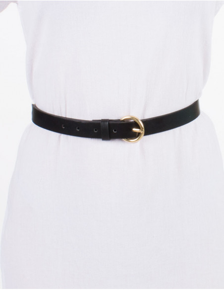 Cinturón liso de poliuretano con hebilla metálica
