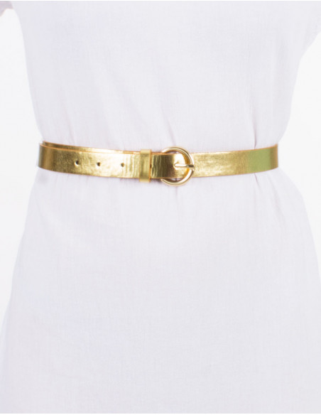 Cinturón liso de poliuretano con hebilla metálica