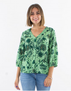 Blusa poliester con botones...