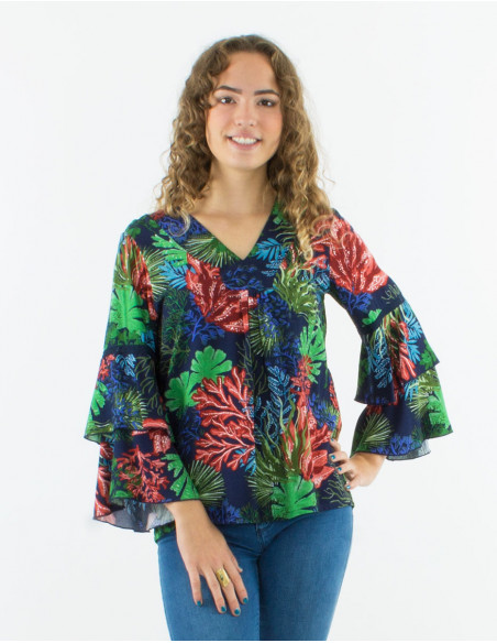 Blusa viscosa mangas largas con volantes cuello v estampado oceano