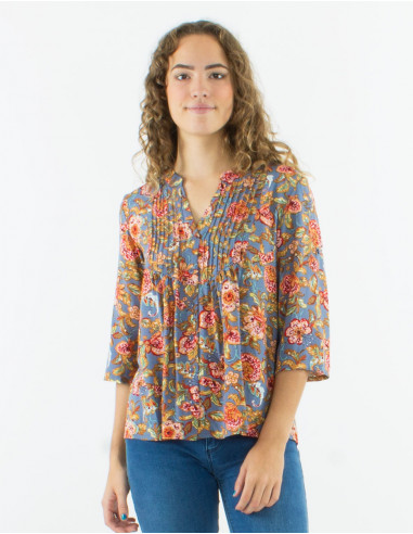Blusa viscosa con botones  mangas 3/4...