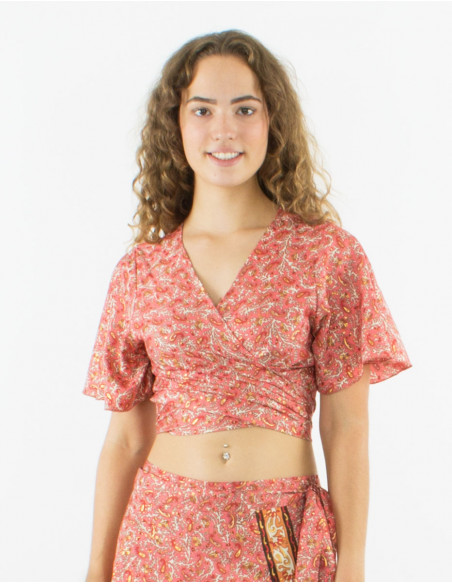 Top poliester mangas cortas sari estampado