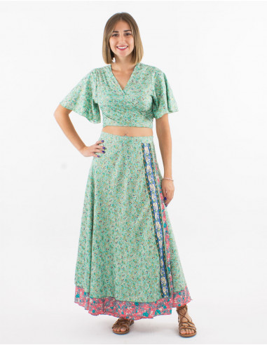 Top poliester mangas cortas sari estampado