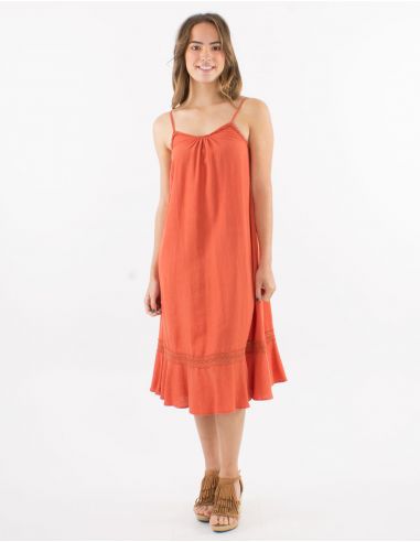 Vestido 54% lino 46% viscosa tirantescon cinta algodon bordada