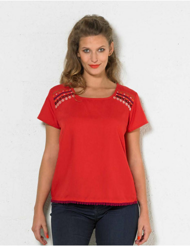 Blusa de viscosa bordada de manga corta