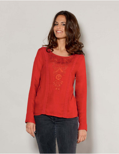 Blusa viscosa bordada mangas largas