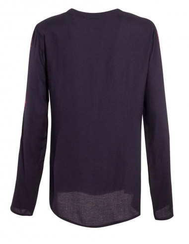 Blusa viscosa bordada mousse crepe