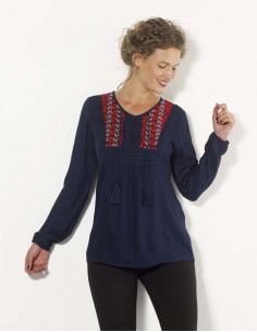 Blusa viscosa bordada mousse crepe