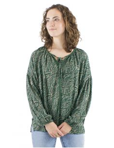 Blusa crepe de viscosa galon corchete mangas largas estampado safari 2