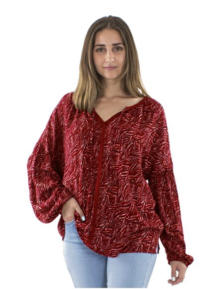 Blusa crepe de viscosa galon corchete mangas largas estampado safari