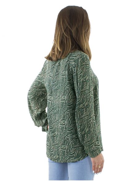 Blusa crepe de viscosa con botones mangas largas estampado safari