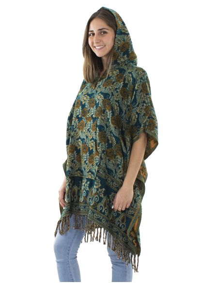 Poncho acrilico cuadradoflecos jacquart rosas con capucha