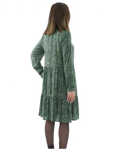 Vestido crepe de viscosa cuello corchete 4 botones mangas largas estampado safari