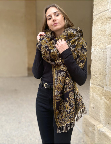 Chal acrilico flecos jacquart rosas