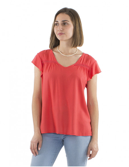 Blusa viscosa lisa cuello v mangas cortas