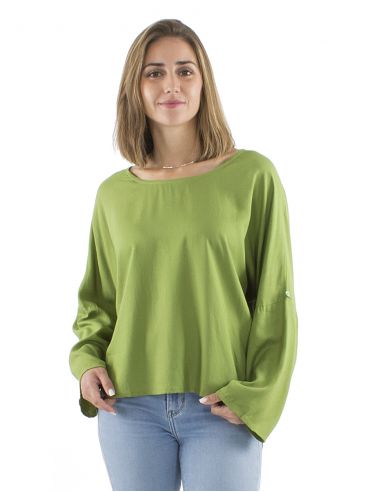 Blusa viscosa lisa mangas mariposa