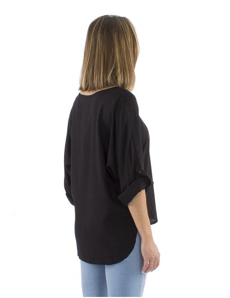 Blusa viscosa lisa mangas mariposa