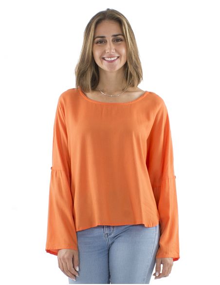 Blusa viscosa lisa mangas mariposa