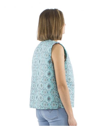 Chaleco algodon acolChado botones redondos con bolsillos